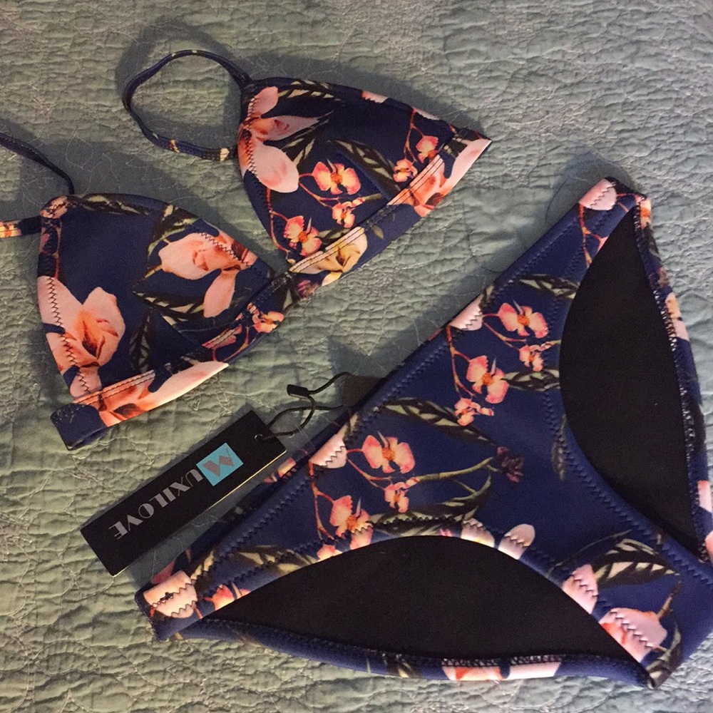 Floral bikini